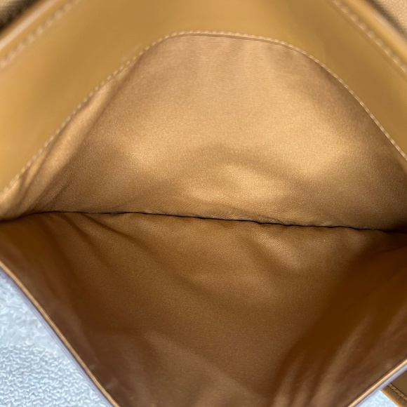 Authentic Patricia Legacy Coach Crossbody Saddle Bag - Picture 12 of 12